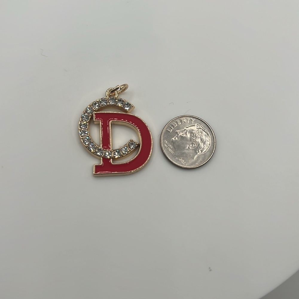 1438. Elegant red enamel and crystal charm. - Picture 3 of 4